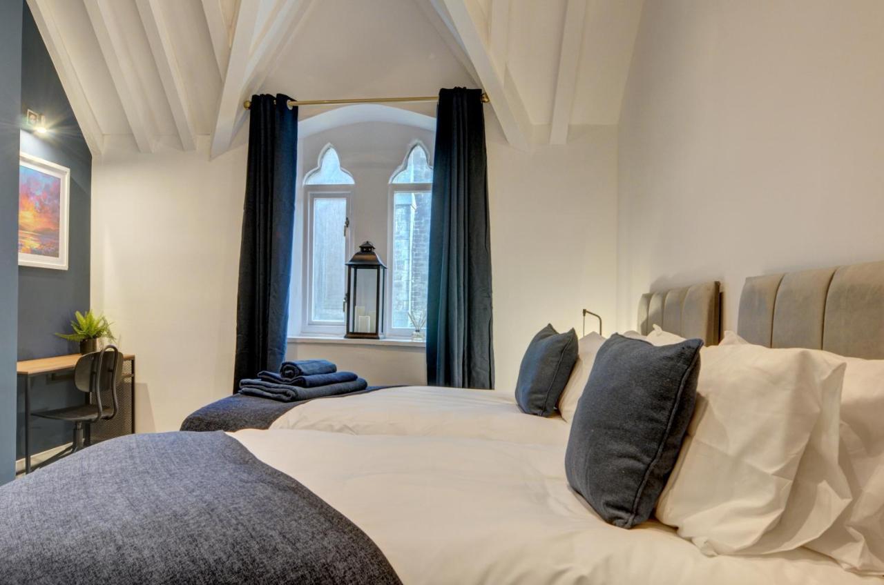 فيلا The Old Vicarage - Secure Parking, Fast Wifi, Garden ليدز المظهر الخارجي الصورة