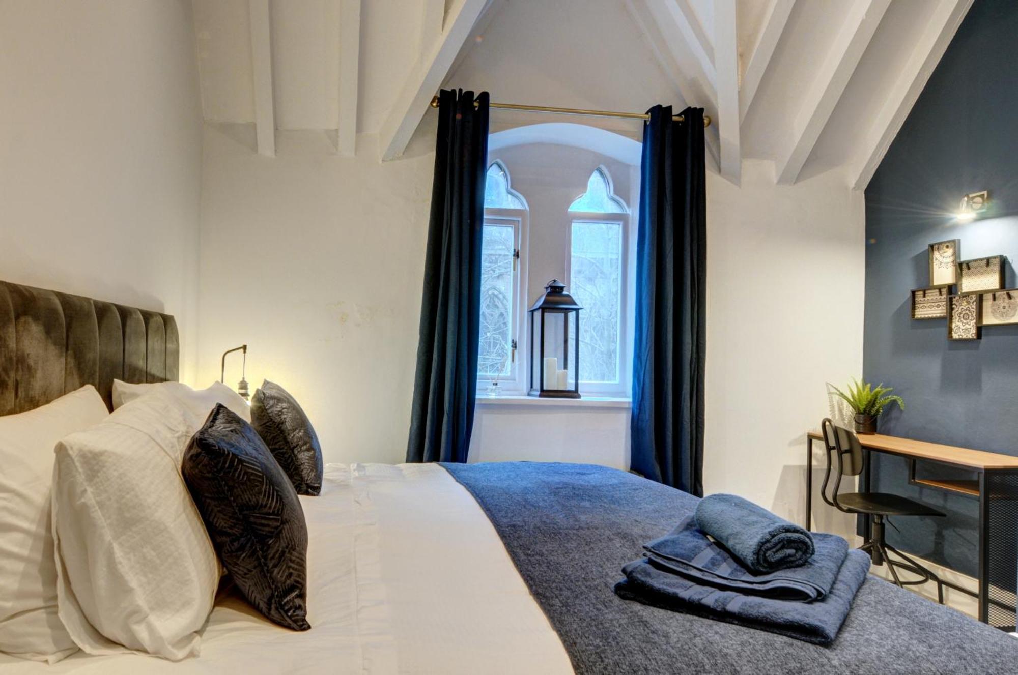 فيلا The Old Vicarage - Secure Parking, Fast Wifi, Garden ليدز المظهر الخارجي الصورة