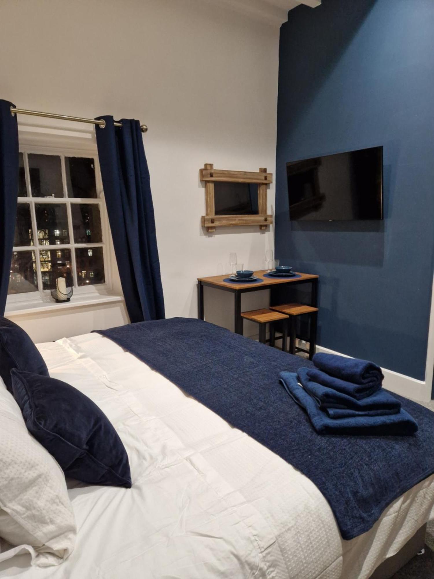 فيلا The Old Vicarage - Secure Parking, Fast Wifi, Garden ليدز المظهر الخارجي الصورة