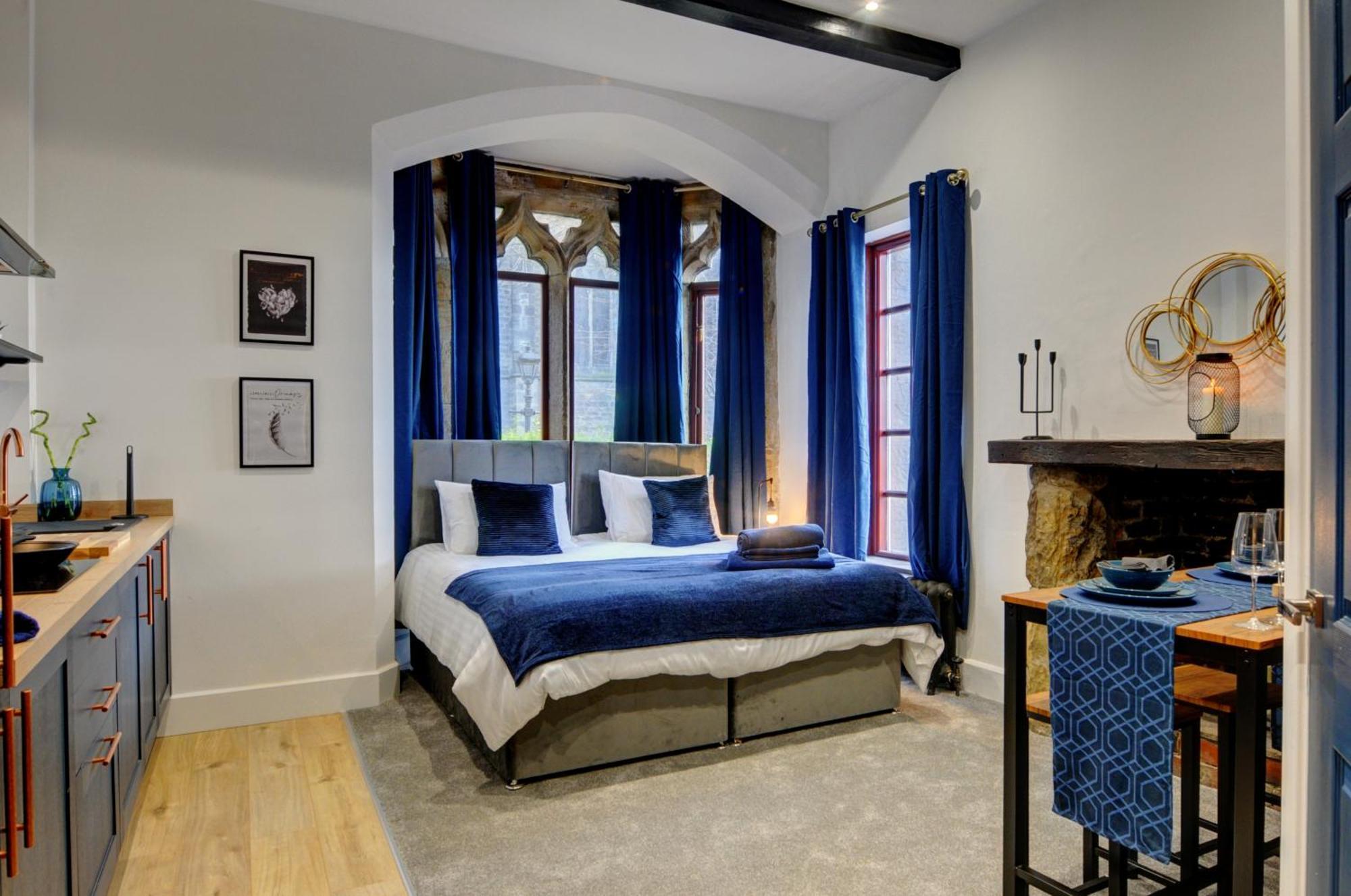 فيلا The Old Vicarage - Secure Parking, Fast Wifi, Garden ليدز المظهر الخارجي الصورة